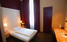 Hotel Columbus